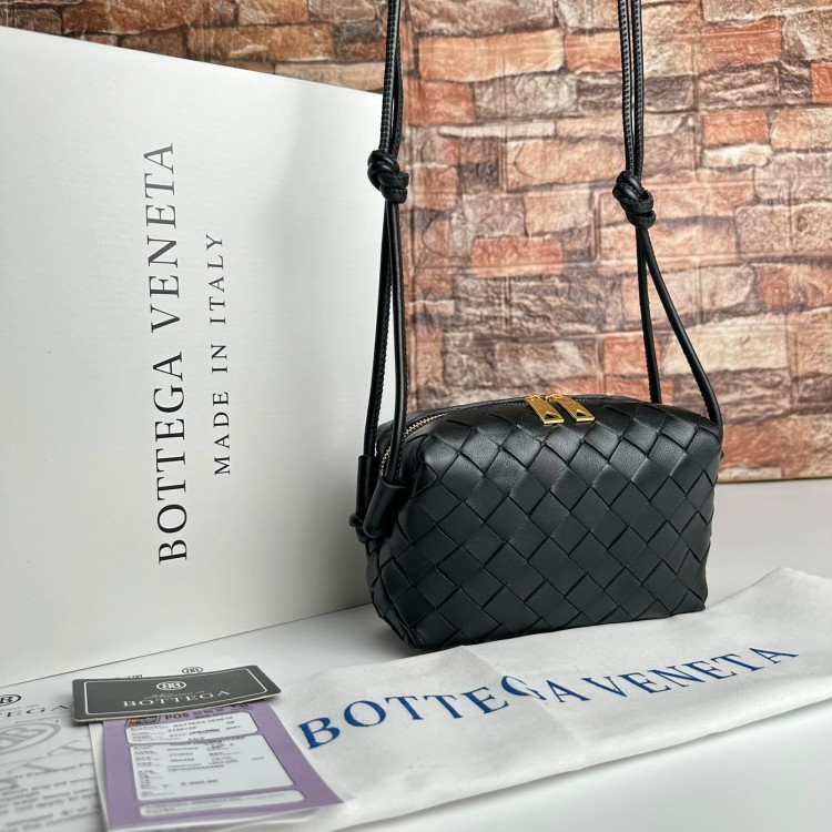 BOTTEGA VENETA LOOP MİNİ SİYAH